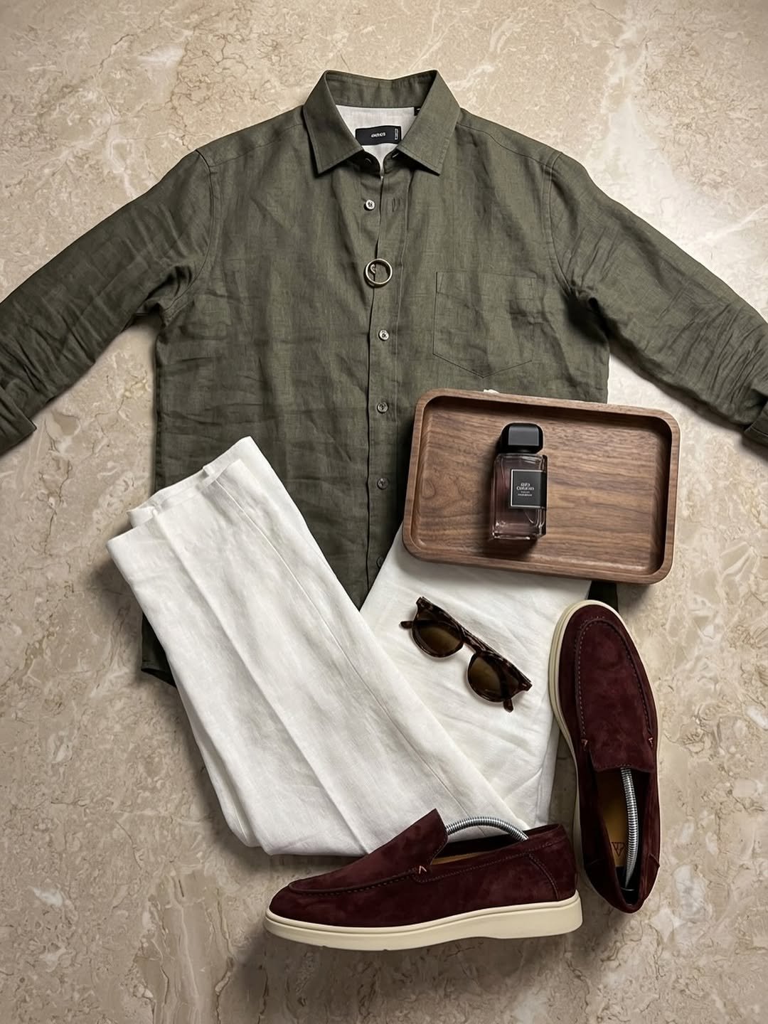 El outfit o la Pinta del dia con Gris Charnel Extrait de BDK